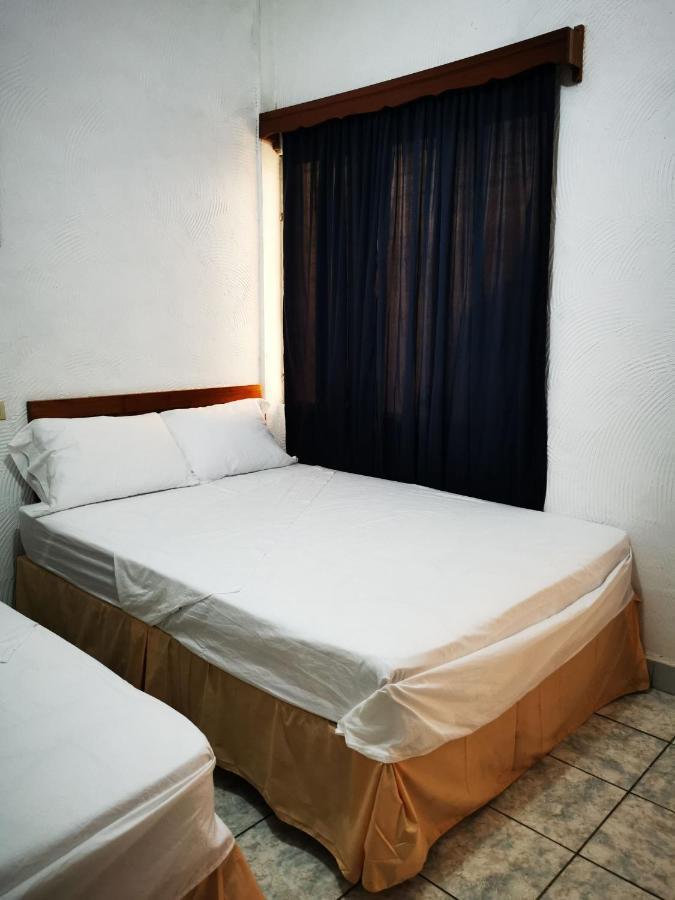 Natz Hotel Flores Kültér fotó