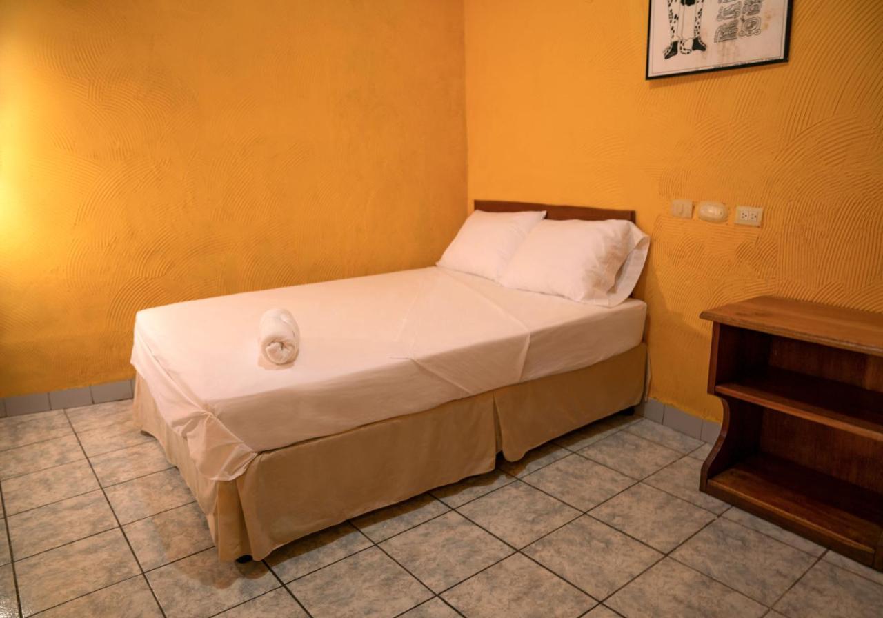 Natz Hotel Flores Kültér fotó