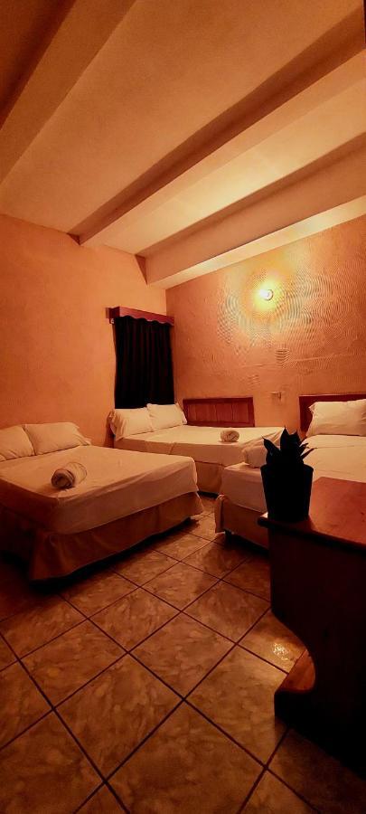 Natz Hotel Flores Kültér fotó