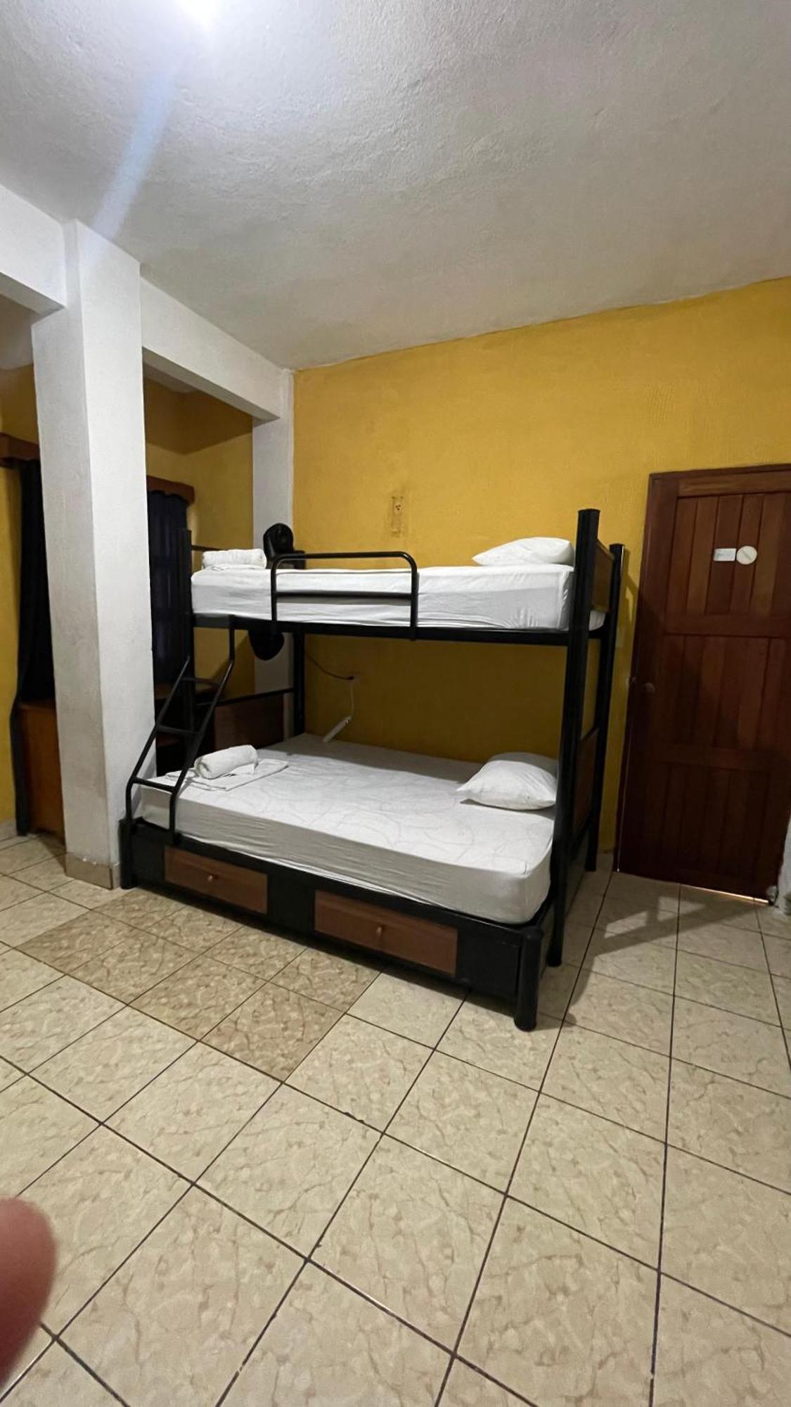 Natz Hotel Flores Kültér fotó